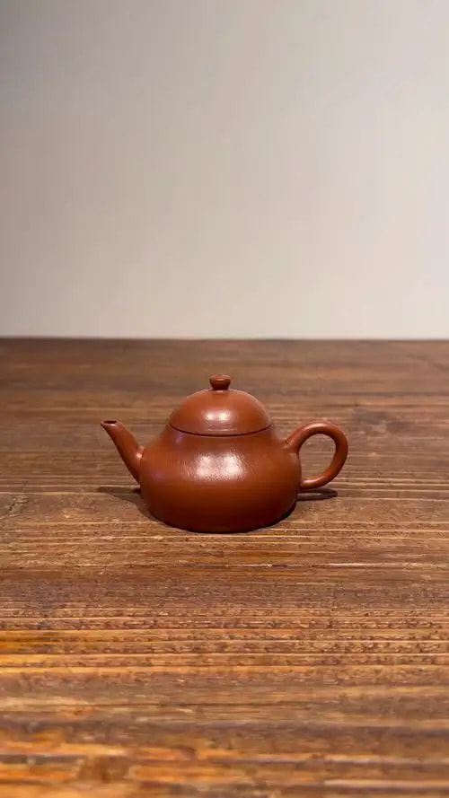 朱泥小品壶